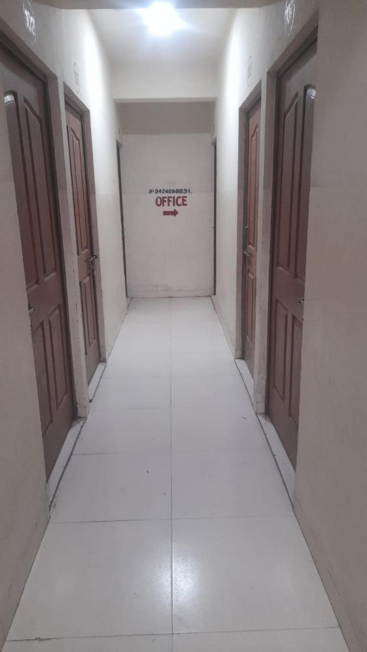 Aashiyana Boys Hostel Indore Bagian luar foto